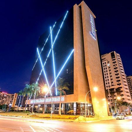 Cullinan Hplus Premium برازيليا المظهر الخارجي الصورة The hotel at night