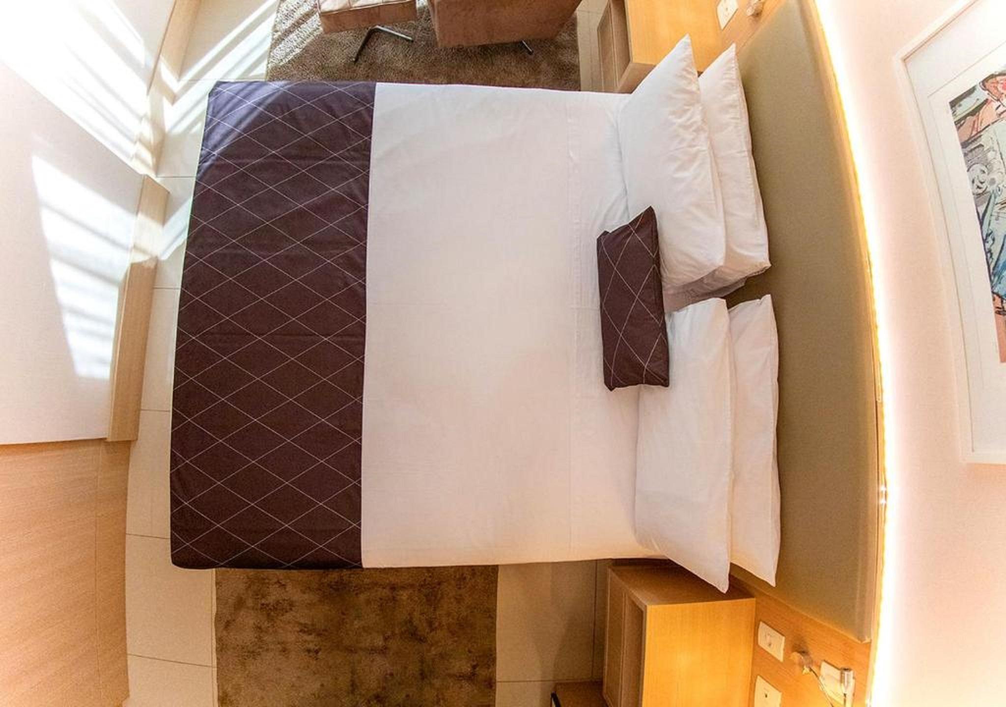 Cullinan Hplus Premium برازيليا المظهر الخارجي الصورة A futon